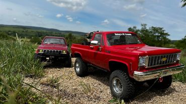RC4WD Chevy K10 Scottsdale & MST CFX Toyota Hilux on AMS SCALE MEETING -24 scale trails
