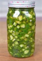 از خیار شور خوشمزه تره🥒 👌🏻 ✅مواد لازم: خیار ترد یک‌کیلو ۲۰۰ گرم شوید ...