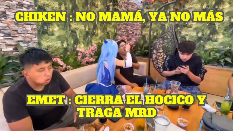 EMETSUKI OBLIGA A CHIKEN A COMER