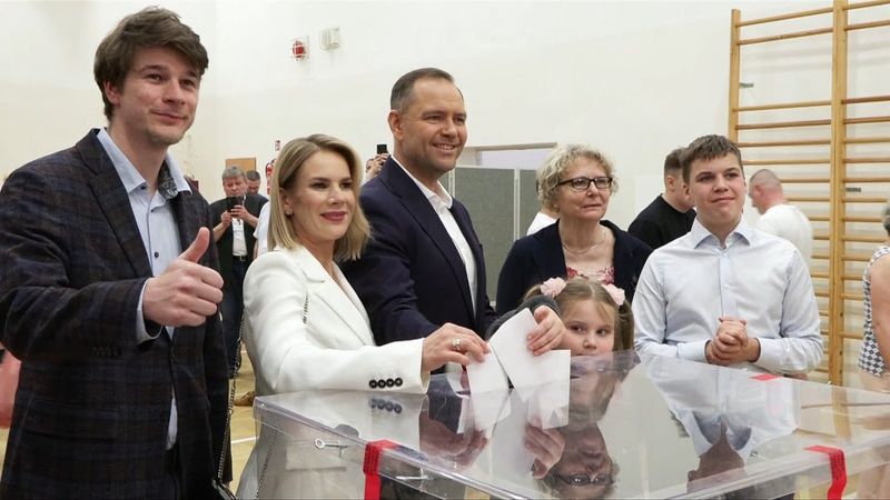 Karol Nawrocki votes in Poland's presidential election | AFP
