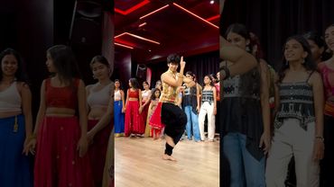 Dekhne me halwa hai👀❤️‍🔥| Chikni Chameli | #omtarphe #dance #viral #dancetrend #viraldance #dancer