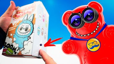 ВОТ КАК ЛАБУБУ СЛЕДИТ ЗА ТОБОЙ!