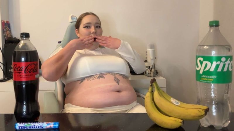 What Happens if you Mix COKE & MENTOS + BANANA & SPRITE