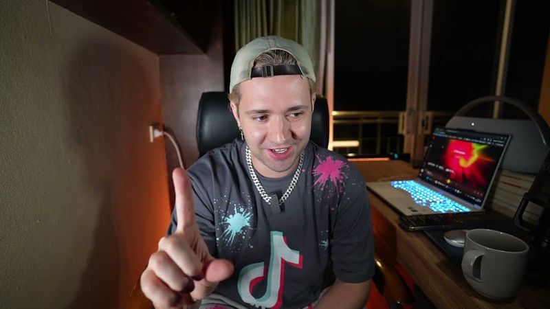 сколько мне заплатили за хит, узнают на улицах, деньги на блоге, проблемы и решения