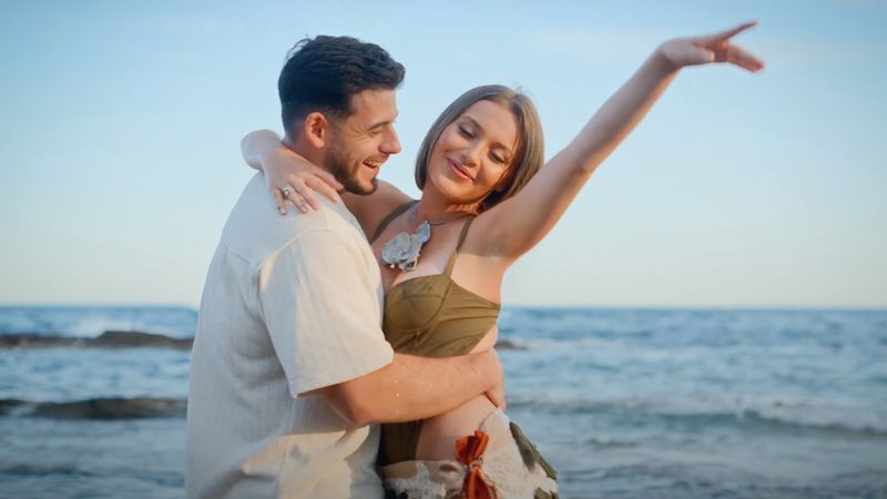 Jeck & Carla  - A qui le tour (Clip officiel)