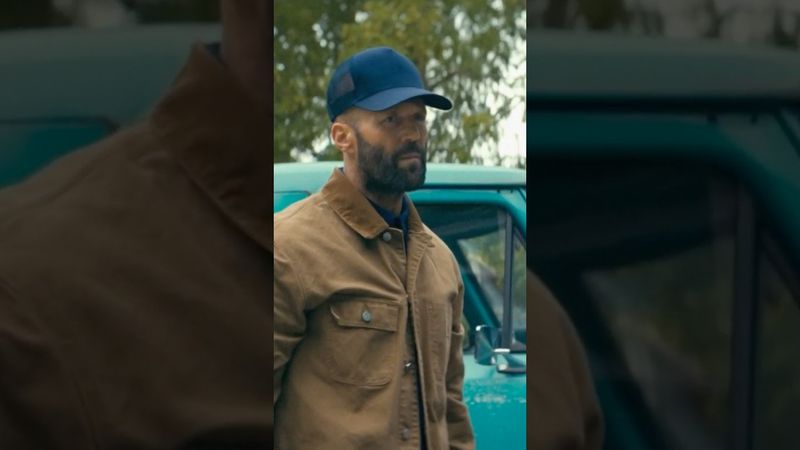 "Однажды я постучался так, что дверь сломалась" (С) Джейсон Стетхем | "Пчеловод" #film #кино #movie