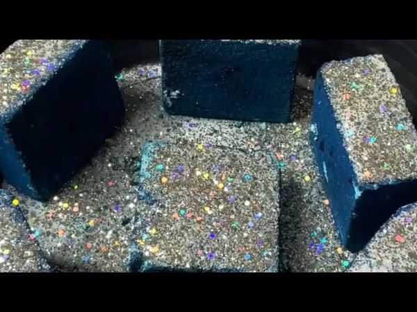 Blue Gym Chalk with Lots of Glitter