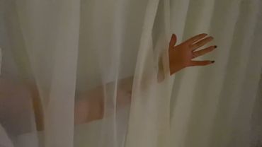 Bombons através da cortina