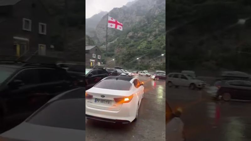 Дорога Степанцминда-Ларс все еще остается закрытой для всех видов транспортных средств