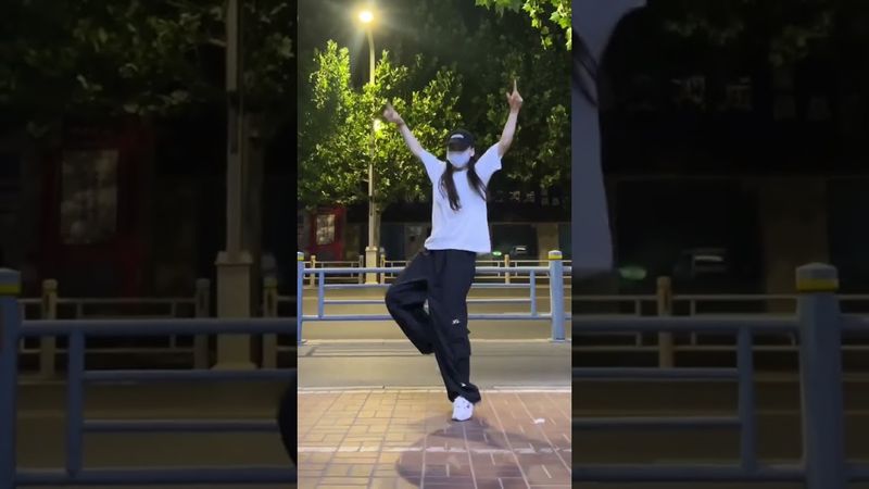 Rock DJ [Robbie Williams] #dance cover