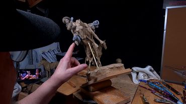 A BURR UNDER THE SADDLE BLANKET   Working on Hard to Get at Areas of the Horse