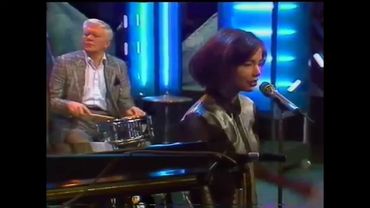 gling-gló : tríó guðmundar ingólfssonar, ft. björk : kata rokkar (kata rocks) live iceland, (1990)