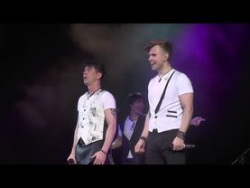 Группа На-на в КЦ "Москвич" 16.03.2018 отрывок песни "Зинаида" и выход в зал