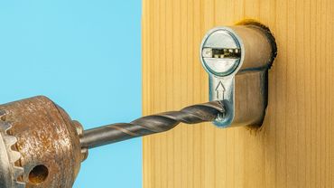 Abertura de emergência de portas sem chave😱Toda casa precisa disso e ninguém faz!!