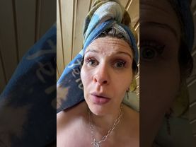 спорим ты не напишешь каким шампунем моешь голову?