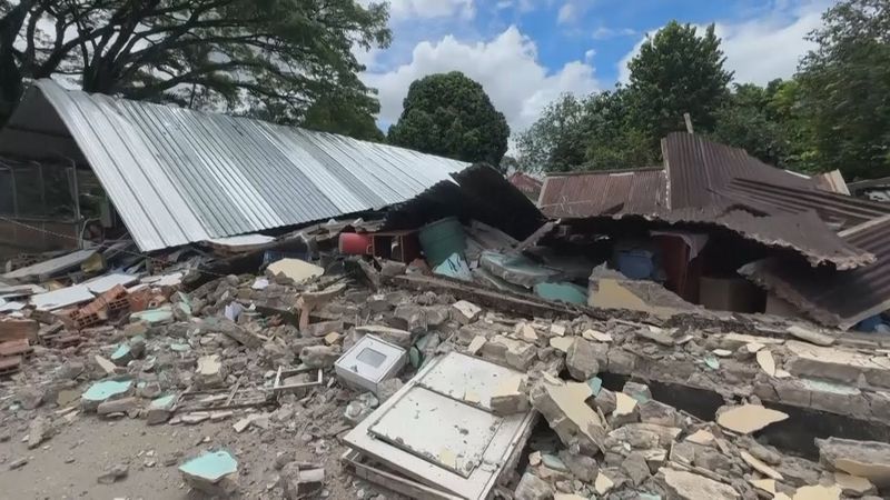 Разрушены дома, но чудом без жертв: землетрясение в Колумбии