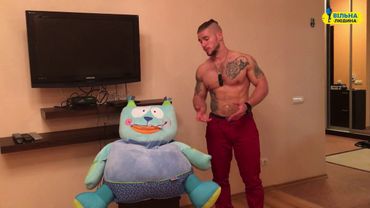 #11 "Вільна Людина" // Самый эротический эпизод. 18+ // Русские субтитры