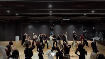 izna(이즈나) The 40th Golden Disc Awards Dance Practice (B-side)