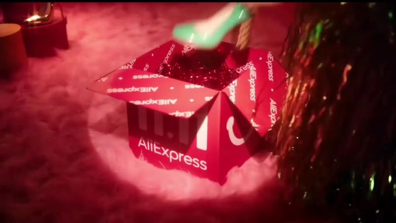 я люблю Али,но без задержек,а Максима обажаю😍#алиэкспресс #реклама#пе...