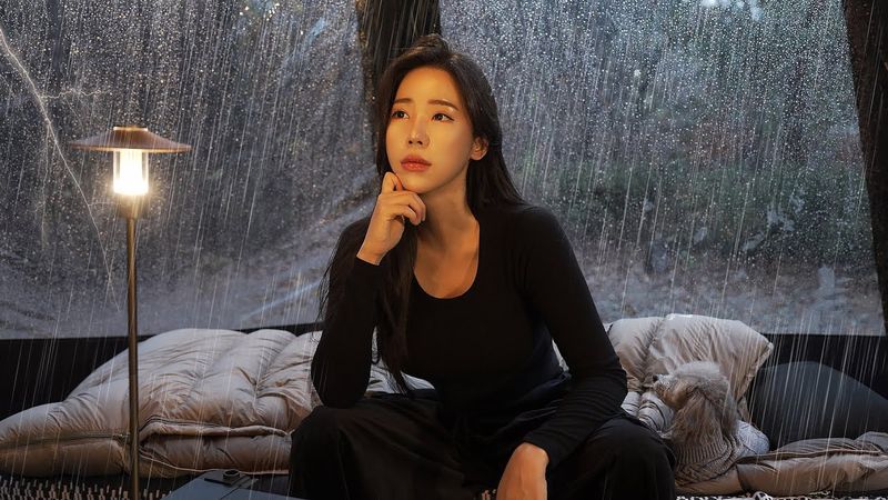 ☔Acampar sozinho em uma barraca com buracos sob chuva forte | Sons da natureza