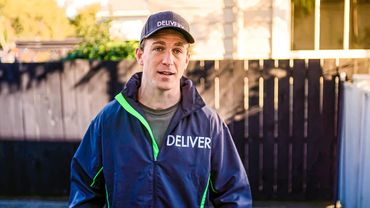 КОГДА ИЗБЕГАЕШЬ КУРЬЕРА