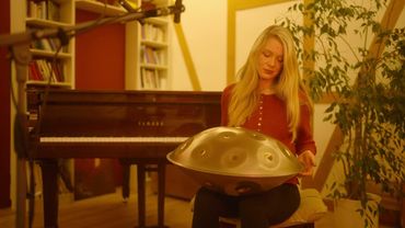 No.15 Daily Meditation  I  5 minutes  I  handpan music "Reflection"