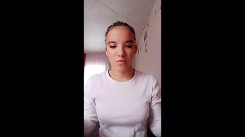 всем приветик рада вас видеть на моем эфире! 😺