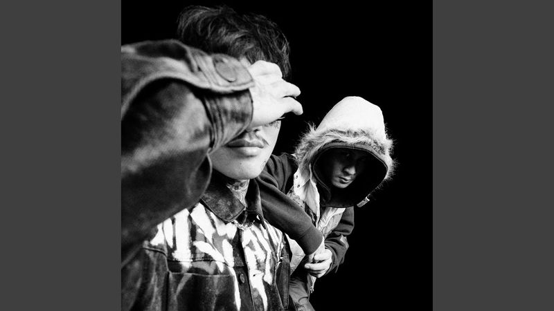 ជឿលើវីរកងទ័ព (DIA x DYLUX)