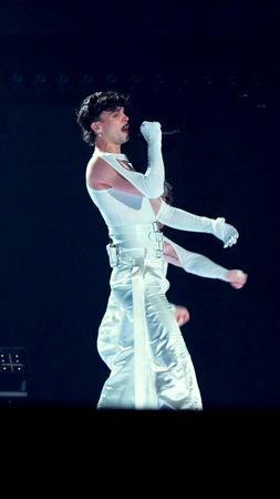 Kiss Kiss Hello! It's Czechia's performance for #Eurovision2025, but ...