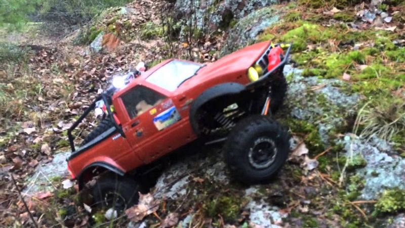 Bishop's RC Crusade: Bobtail Hilux Returns part 1