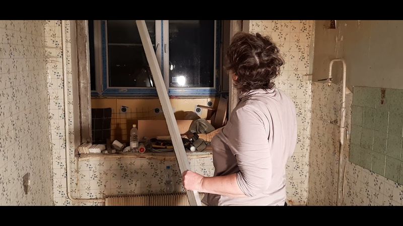 Делаю сама полусухую стяжку на кухне.