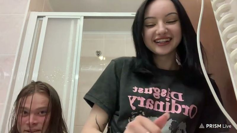 САША RAZRVAL КРАСИТ ЯРИКУ ВОЛОСЫ СТРИМ 22.07.23