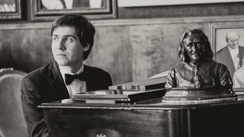 Vadym Kholodenko plays Medtner - 6 Fairy Tales op. 51 (Paris, 2017)