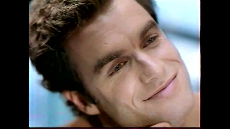 Фрагмент рекламного блока (ОРТ, 31.05.2002) (1)