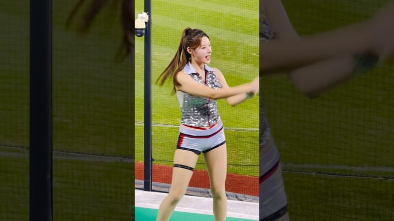 안타 날려주세요 멀리멀리 #이예빈 #이예빈치어리더#ktwiz #kt위즈 #kt위즈치어리더