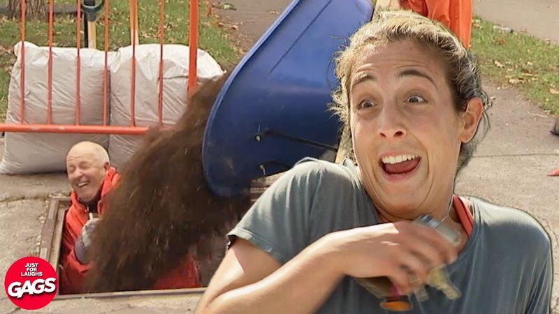 They forgot he was there | Just For Laughs Gags