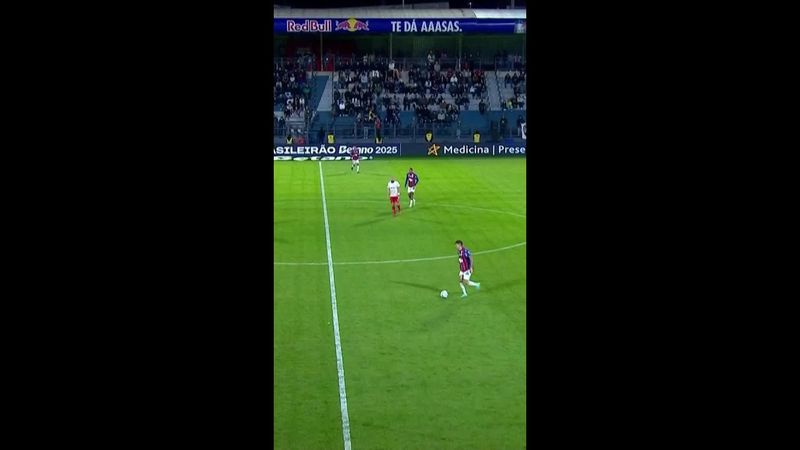 Lindo gol de Michel Araújo!