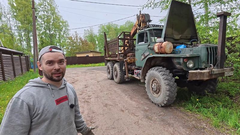 Купили УРАЛ Лесовоз. Первое знакомство!