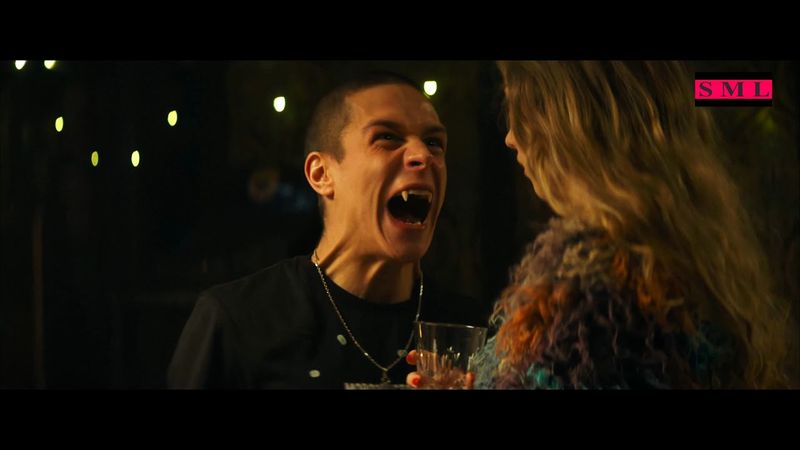 Мумий Тролль  -  С Новым годом, крошка ! 4K HD (Вампиры средней полосы)