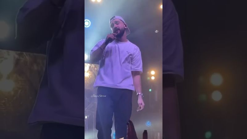 JONY -  Балкон. Обожаю слушать лайв версию. #jony #джони #jonysongs #jonynews #shorts #балкон