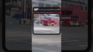 Ever Seen A BLUETOOTH CRASH?😭