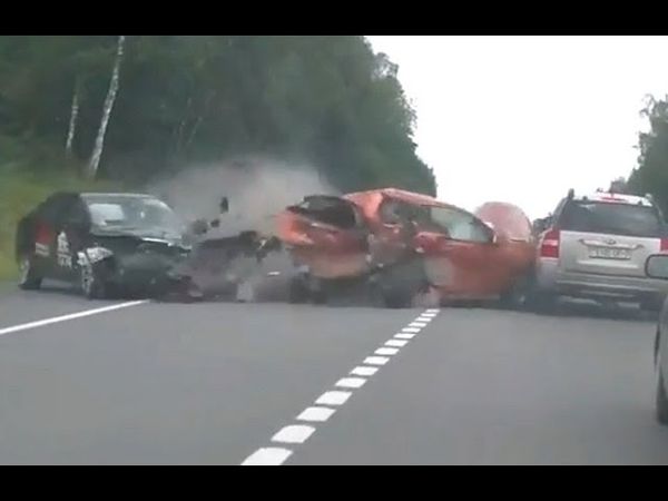 Самые жёсткие и страшные аварии  за весь 2016 год (Channel Жёсткие аварии)