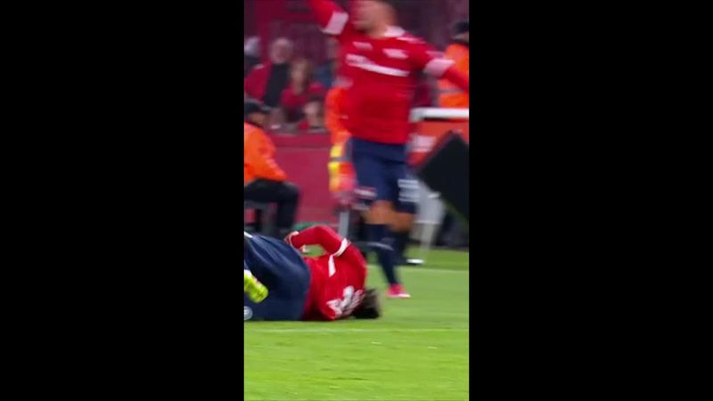 ¡Ufff, terrible patada de Pellegrino!