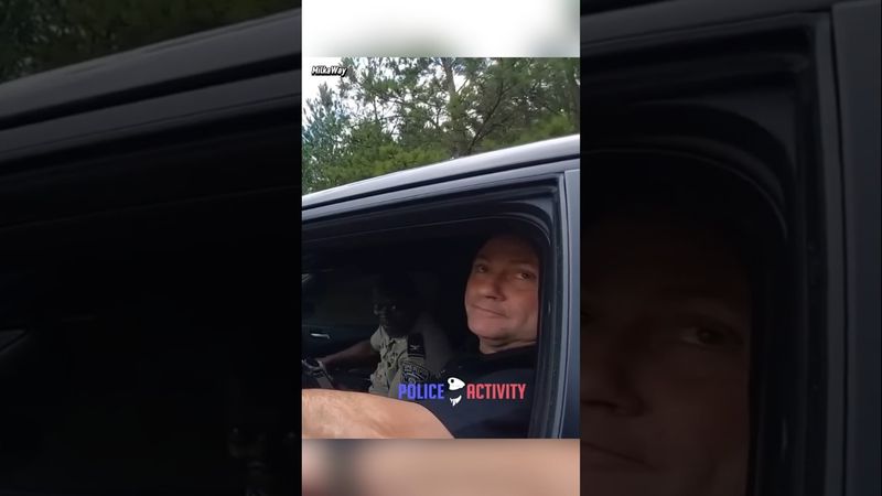 Патрульный остановил своего шефа за превышение скорости