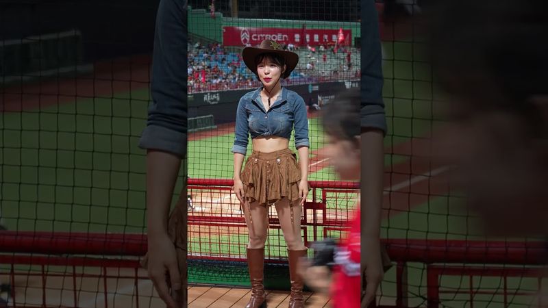 應援⚾邱辰(原本想偷跳別的😅) #李多慧 #이다혜 #cheerleader