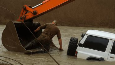 Профессионалы На Экскаваторе Снятые на Камеру. Навыки Оператора Которым Позавидуешь