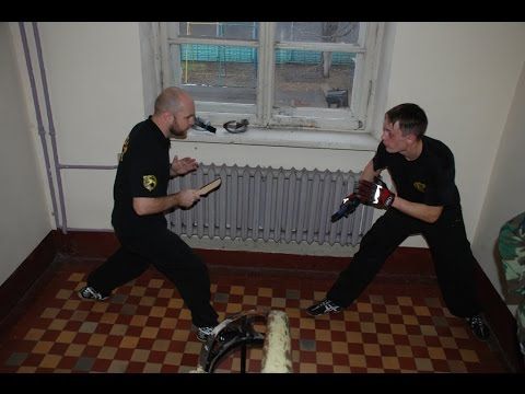 Извлечение ножа и контратака ножом в реальных условиях. «Knife fighting S.P.A.S.»