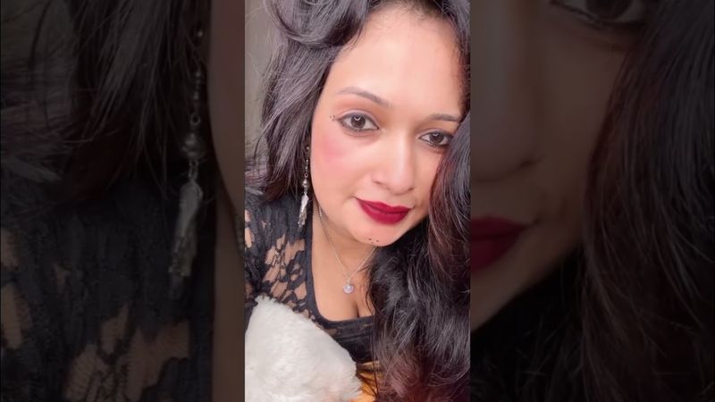 kon si colour ki chaddi pehne ho || download and use this clip