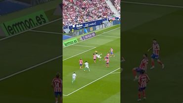 What a goal, FORNALS! 😱