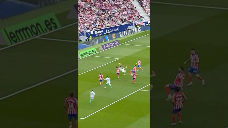 What a goal, FORNALS! 😱